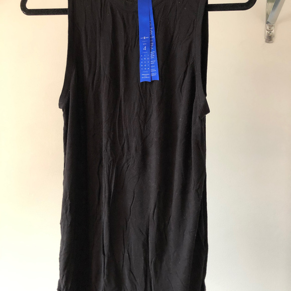 Kit & Ace Take It Breezy tank - Picture 2 of 3